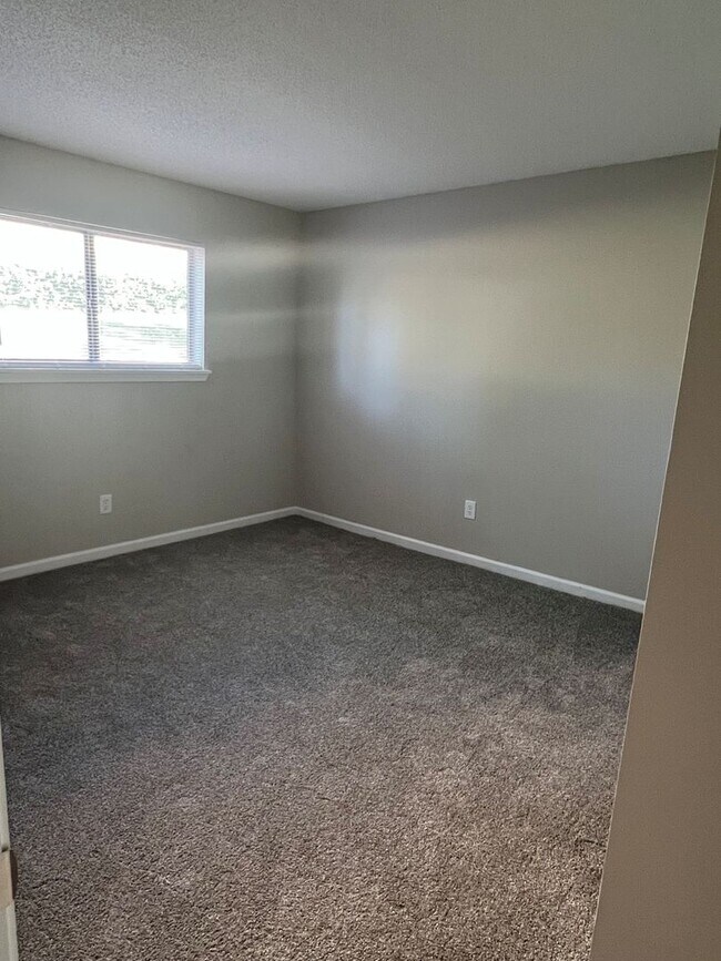 Building Photo - bg0716