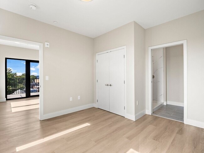 Building Photo - 249 Corey Rd