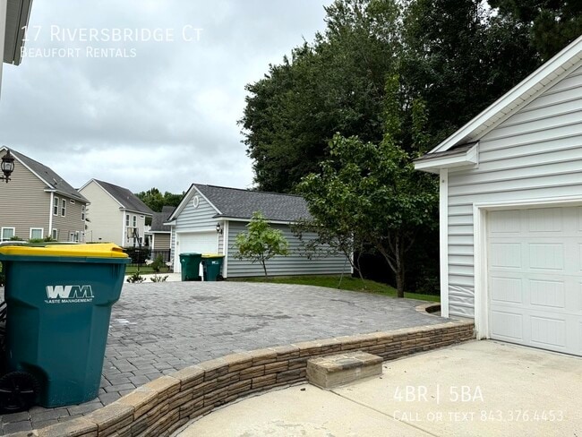 Building Photo - 17 Riversbridge Ct