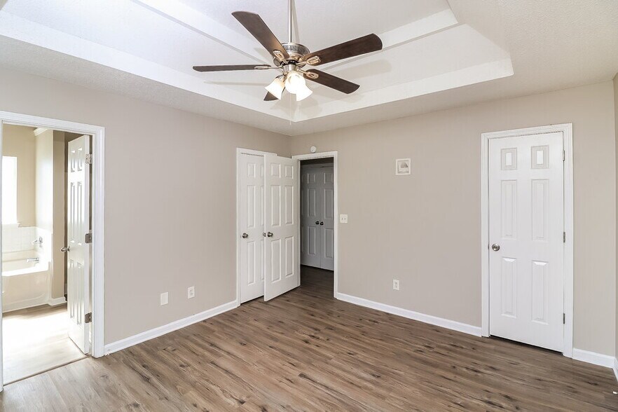 Building Photo - 310 Blue Sail Ln