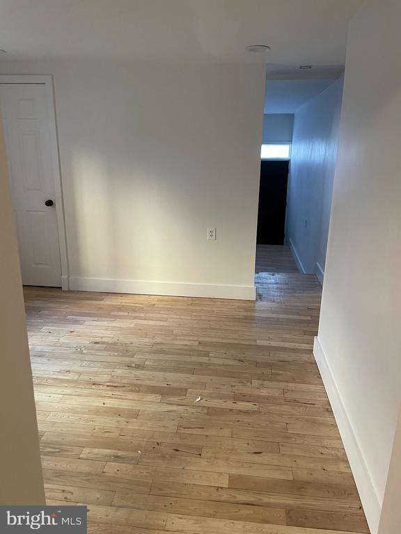 Building Photo - 511 Morse St