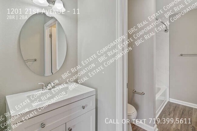 Building Photo - 1201 21st Ave