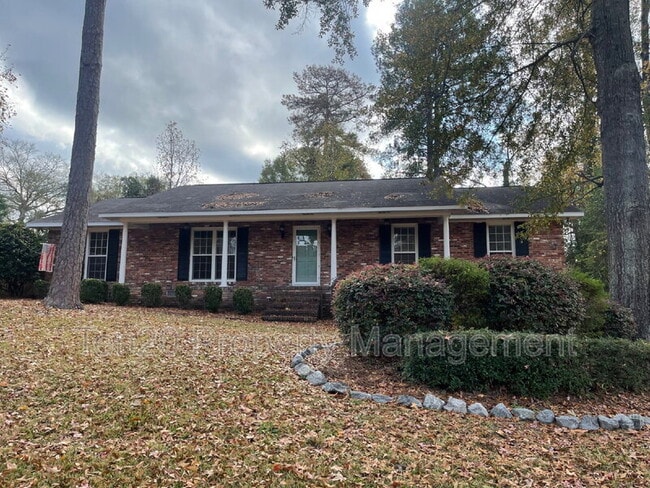 Building Photo - 2005 Landau Dr