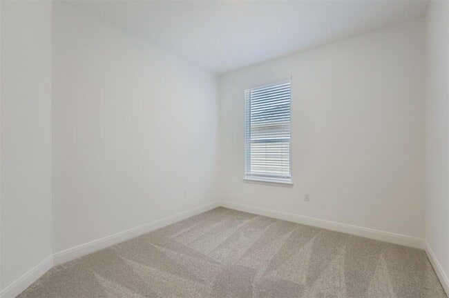 Building Photo - 517 Madelines Mdw Ln