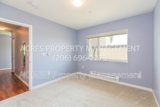 Building Photo - 524 6th Ave W