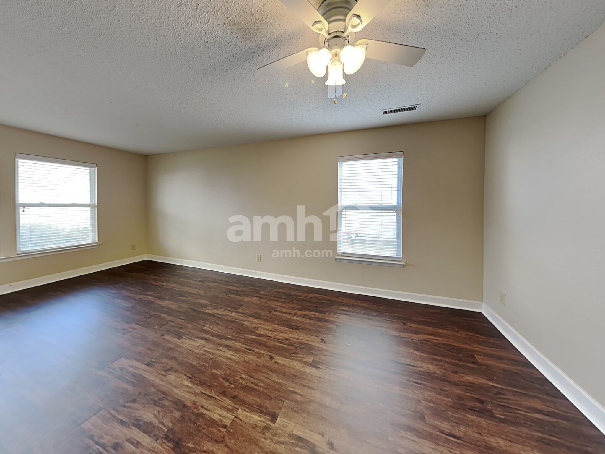 Building Photo - 6797 W Raleigh Dr