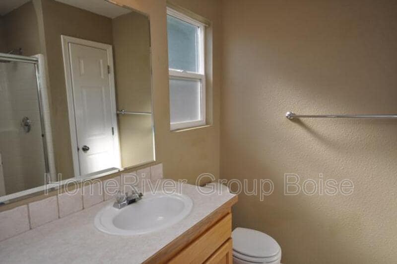 Building Photo - 16870 N Barrymore Dr