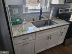 Building Photo - 130 Harper Ave