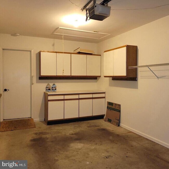 Building Photo - 138 Hawthorne Ct