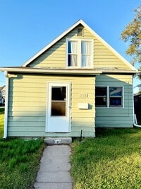 Building Photo - Sunny 2-Story 2BD/1BA on 6th Ave!