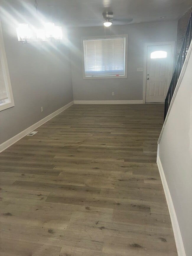 Building Photo - 3317 Paton Ave