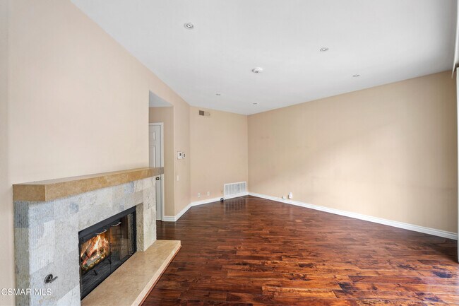 Building Photo - 751 Trousdale St