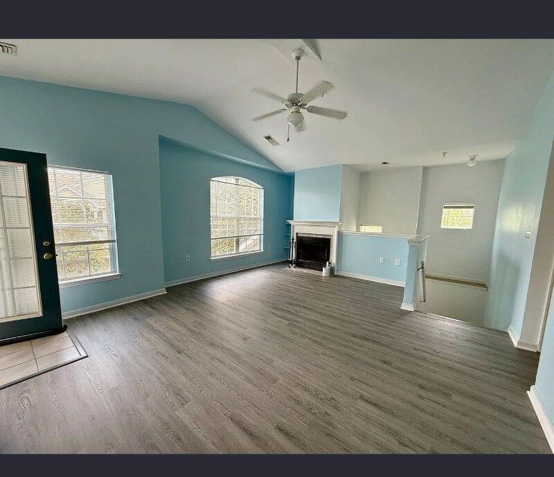 Building Photo - 925 Dorchester Pl