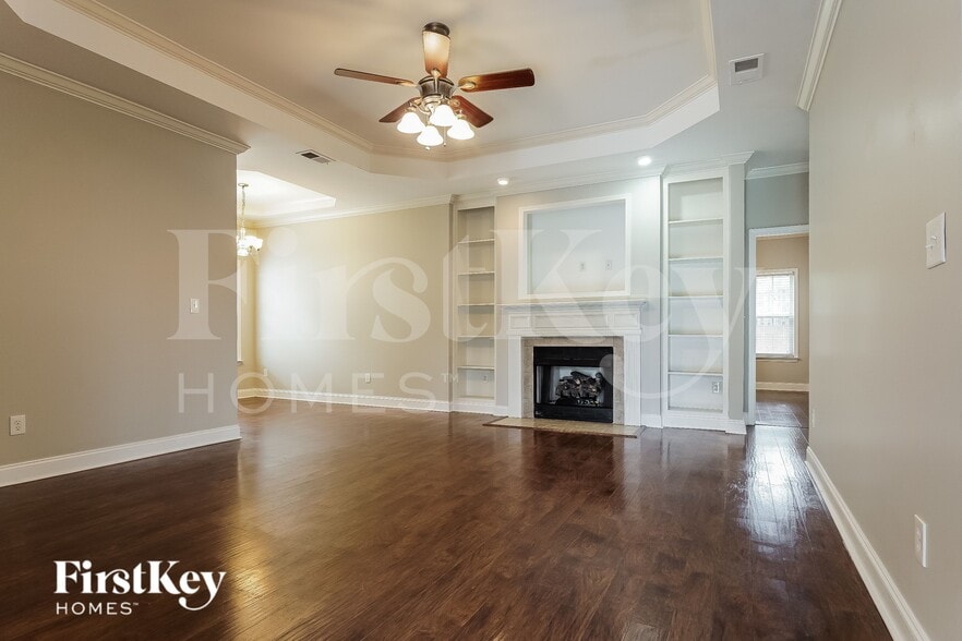 Building Photo - 2057 Highview Way