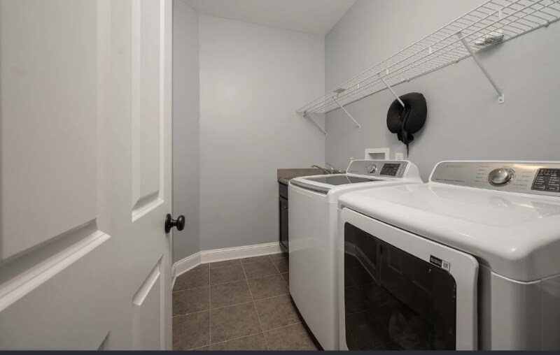 Building Photo - 615 Jim Cedar Dr