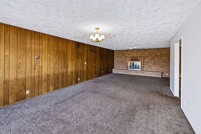 Building Photo - 4980 W 4000 N