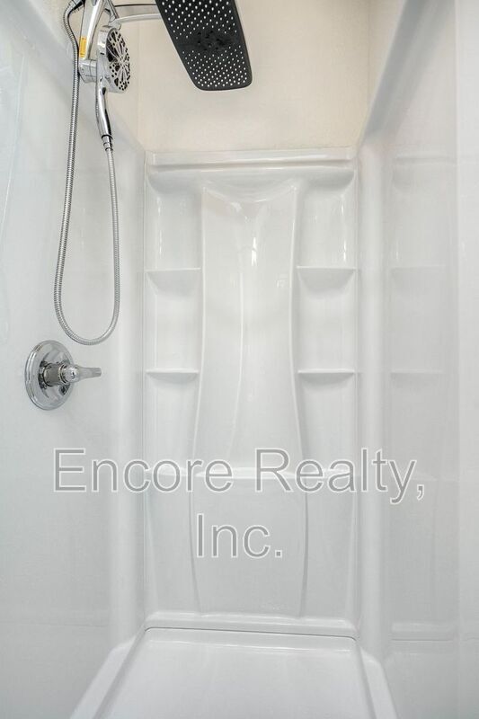 Building Photo - 303 3rd Ave