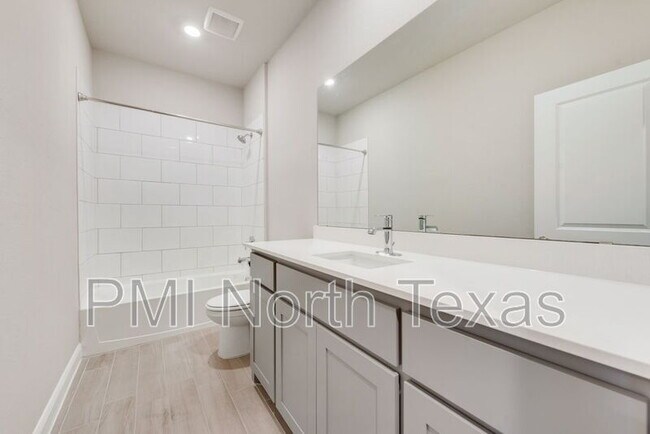 Building Photo - 11508 Harp Ln