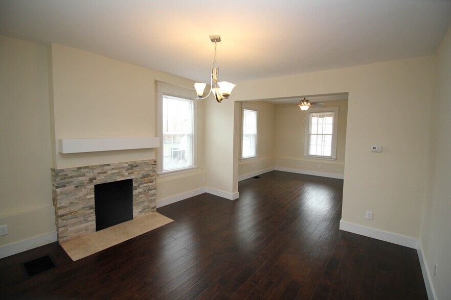 Building Photo - 6817 Britton Ave