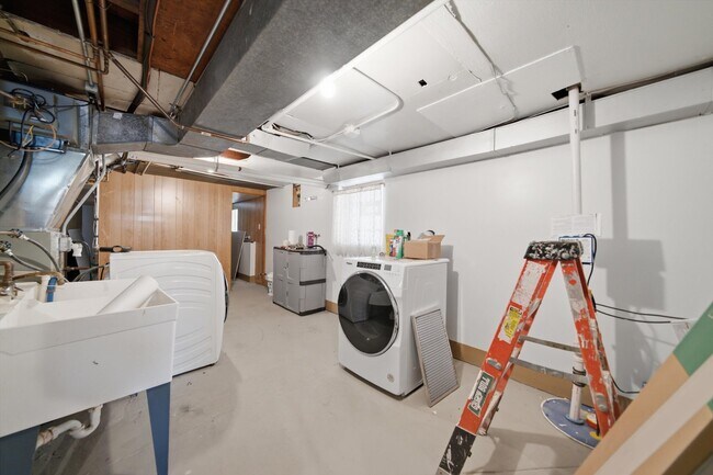 Building Photo - 7007 40th Pl