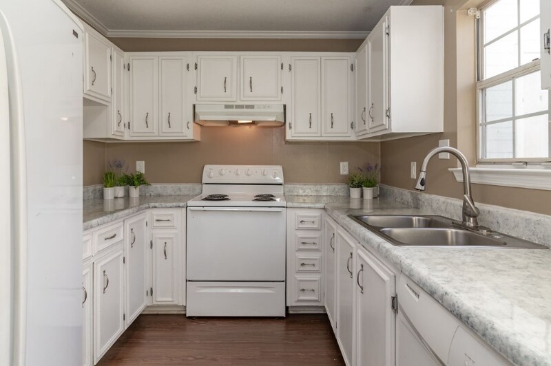 Building Photo - 2018 Briar Ct