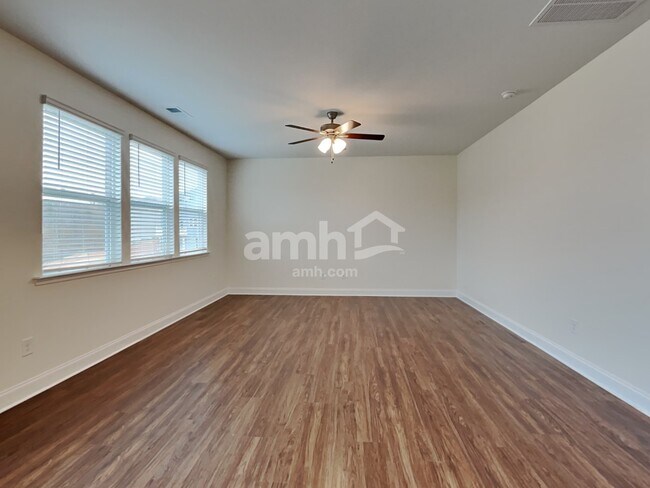 Building Photo - 2200 Brook Enclave Trail