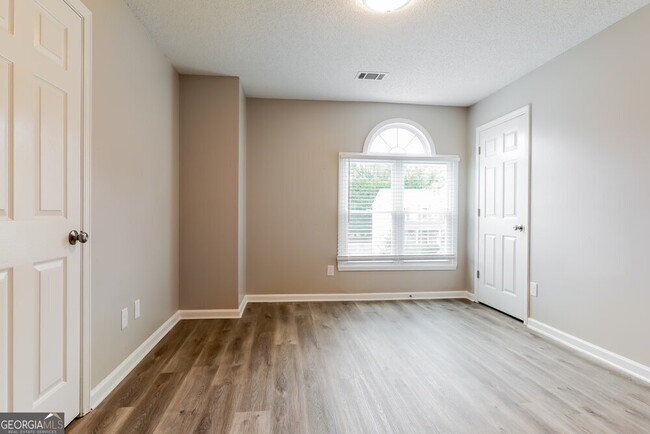 Building Photo - 2190 Eagle Nest Bluff NW