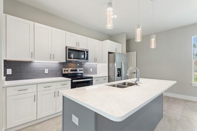 Building Photo - Deposit-Free! Modern, energy efficient hom...