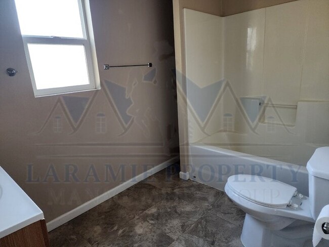 Building Photo - 1256 N 6th St