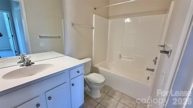 Building Photo - 14668 Via Sorrento Dr