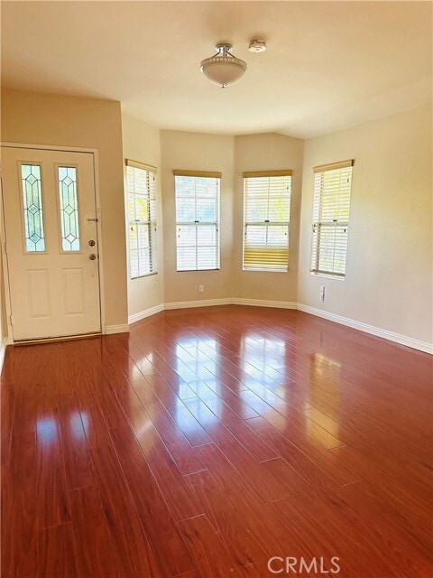 Building Photo - 555 W Lemon Ave