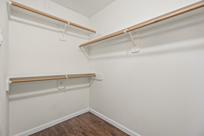 Building Photo - 14310 Sun Harbor Dr