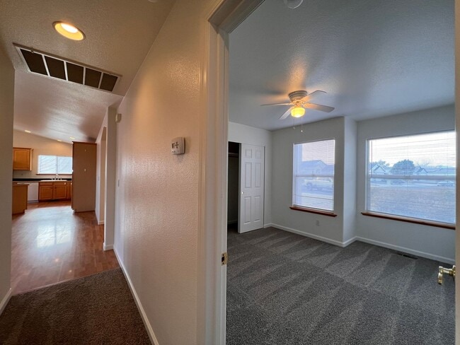 Building Photo - 3-bedroom Home in Desert Lakes Subdivision, Fernley