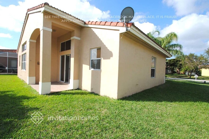 Building Photo - 2345 SW 131st Ave