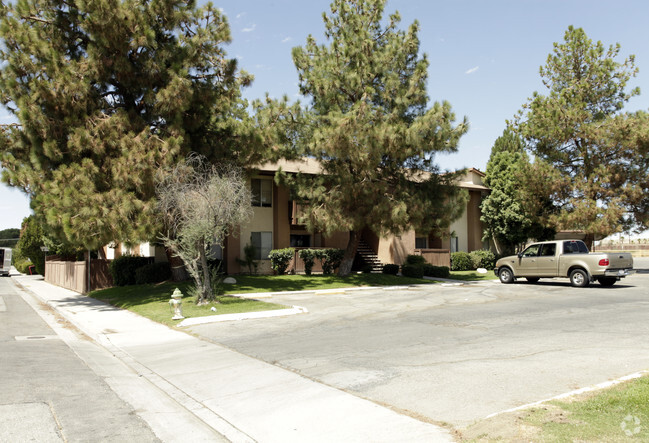 Primary Photo - Crestview North Apartments