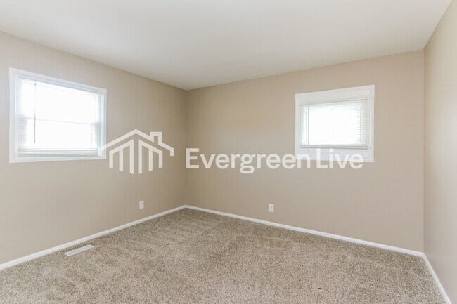 Building Photo - 4019 Biscayne Rd