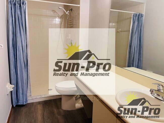 Building Photo - 1113 Oak Forest Cir