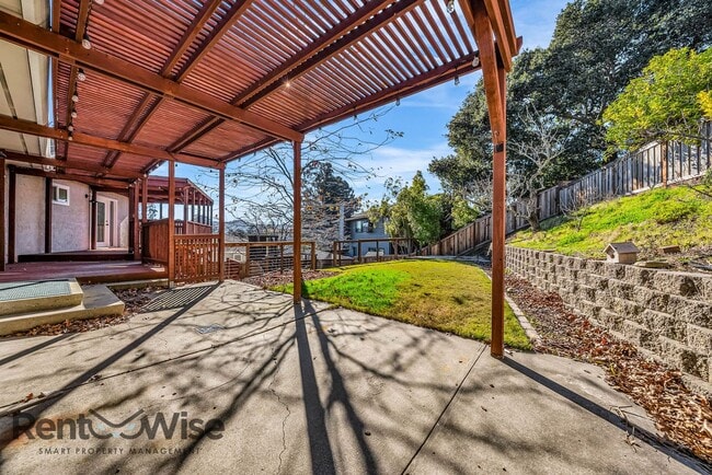 Building Photo - 1951 Heath Dr