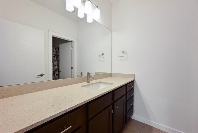 Building Photo - 8901 Parker Ranch Cir