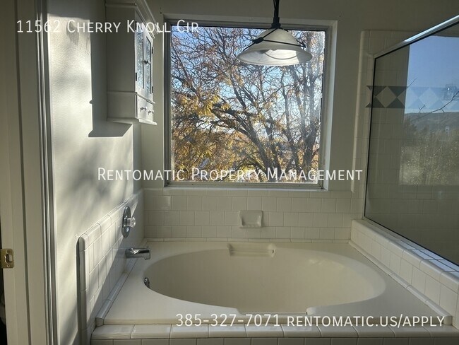 Building Photo - 11562 Cherry Knoll Cir