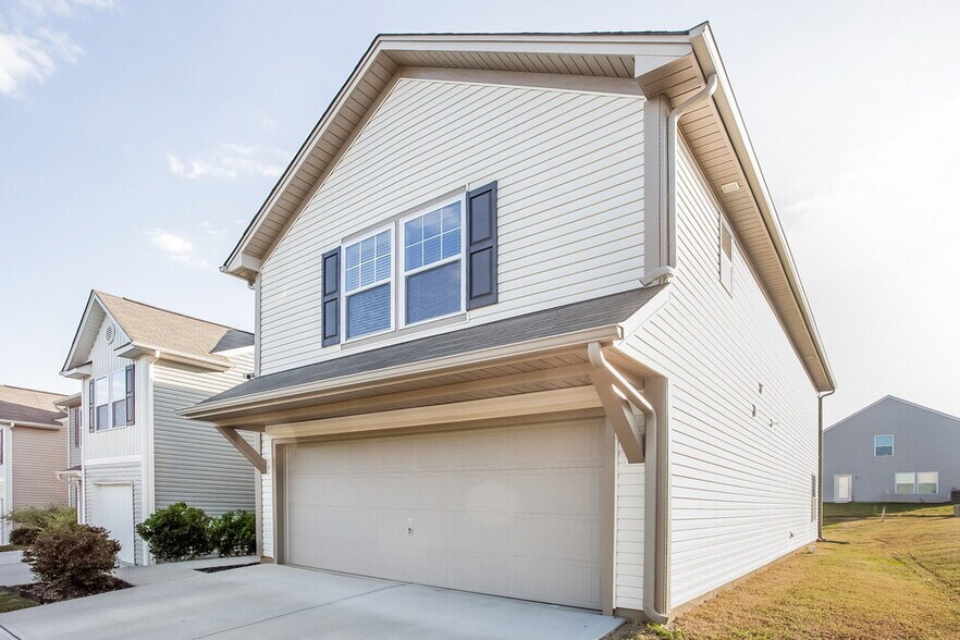 Building Photo - 9918 Portaferry Dr