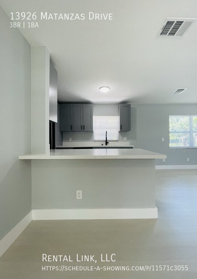 Building Photo - 13926 Matanzas Dr
