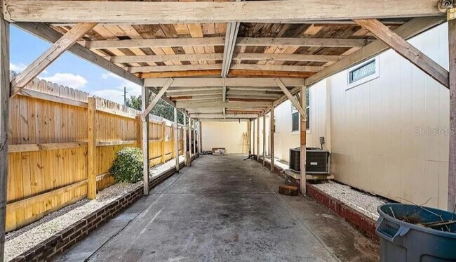 Building Photo - 1411 E 24th Ave