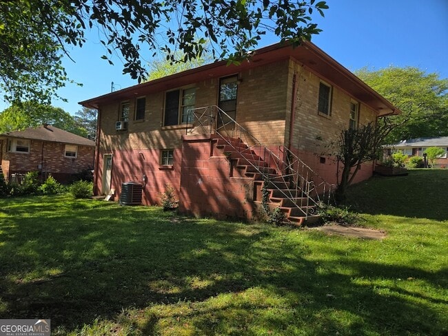 Building Photo - 677 Shellnut Dr