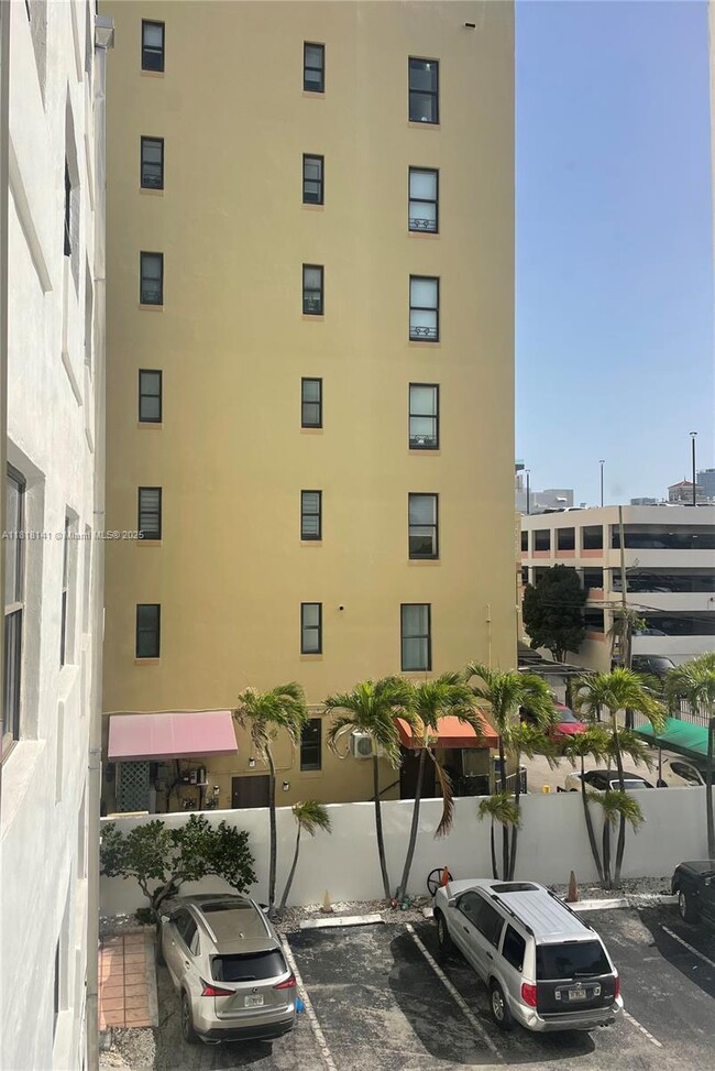 Building Photo - 1390 Ocean Dr