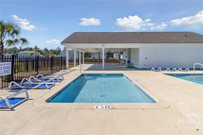 Building Photo - Beautiful new construction home in Richmond Hill, GA!