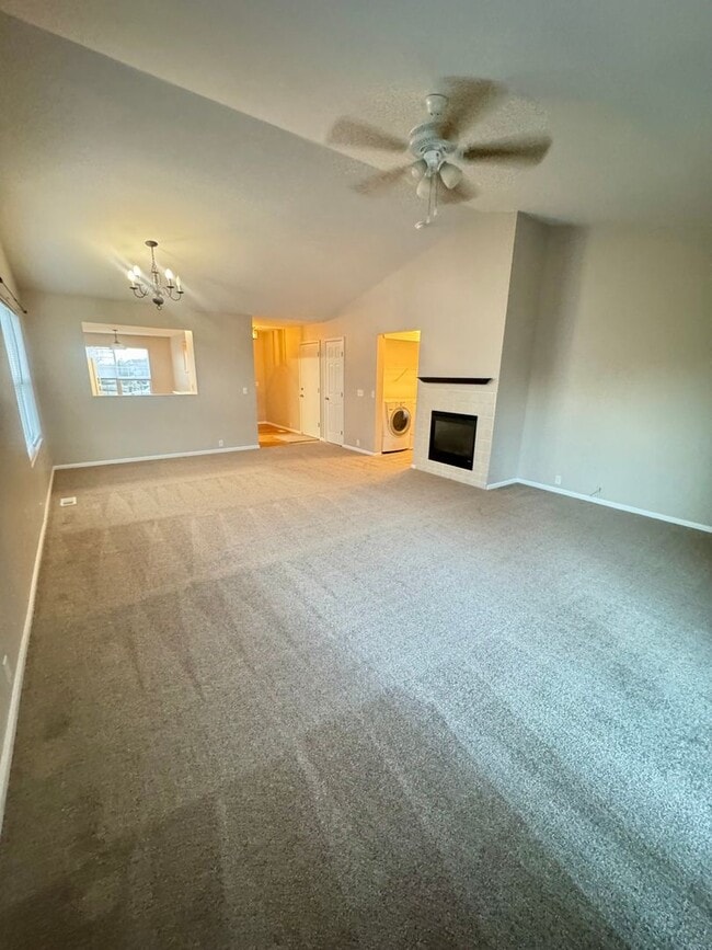 Building Photo - 3 Bedroom Home in Peyton