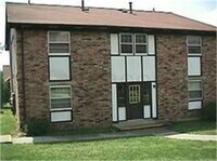 Building Photo - Freshly Renovated 1 Bedroom 1 Bath Unit - Coralville, IA
