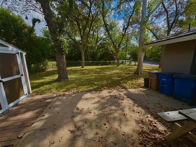 Building Photo - 6201 Belfast Dr