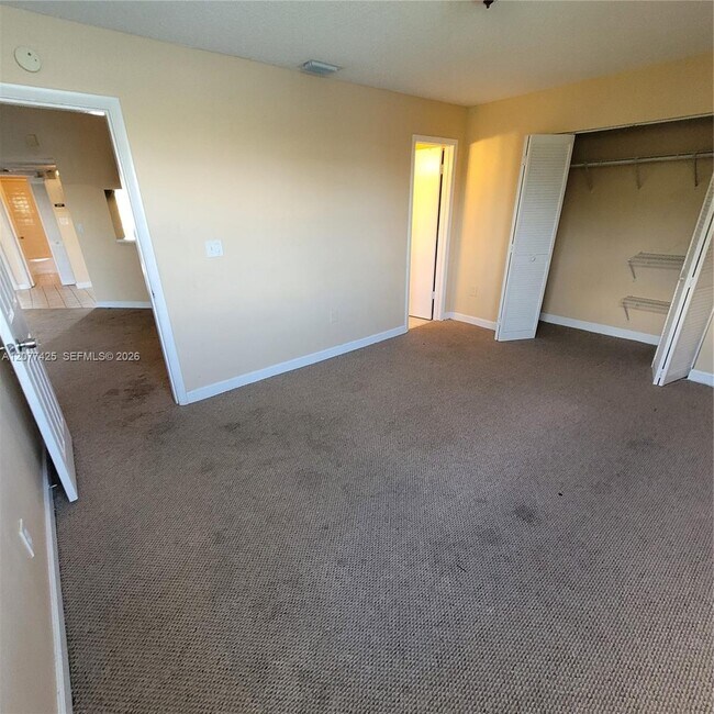 Building Photo - 1051 Jefferson Dr